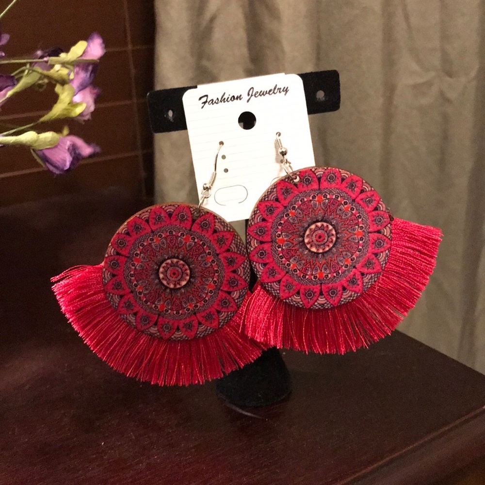 New Wood Tassel earrings!! Red